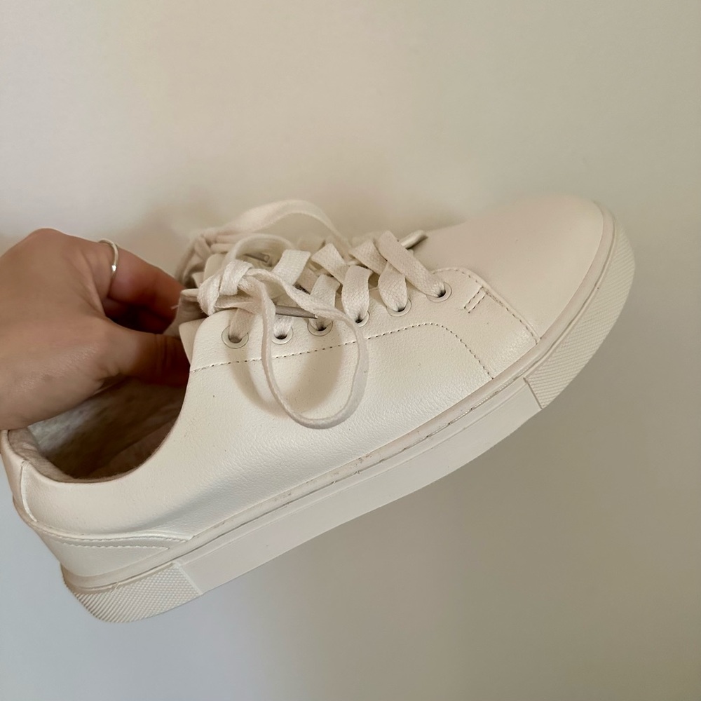 cream casual sneakers